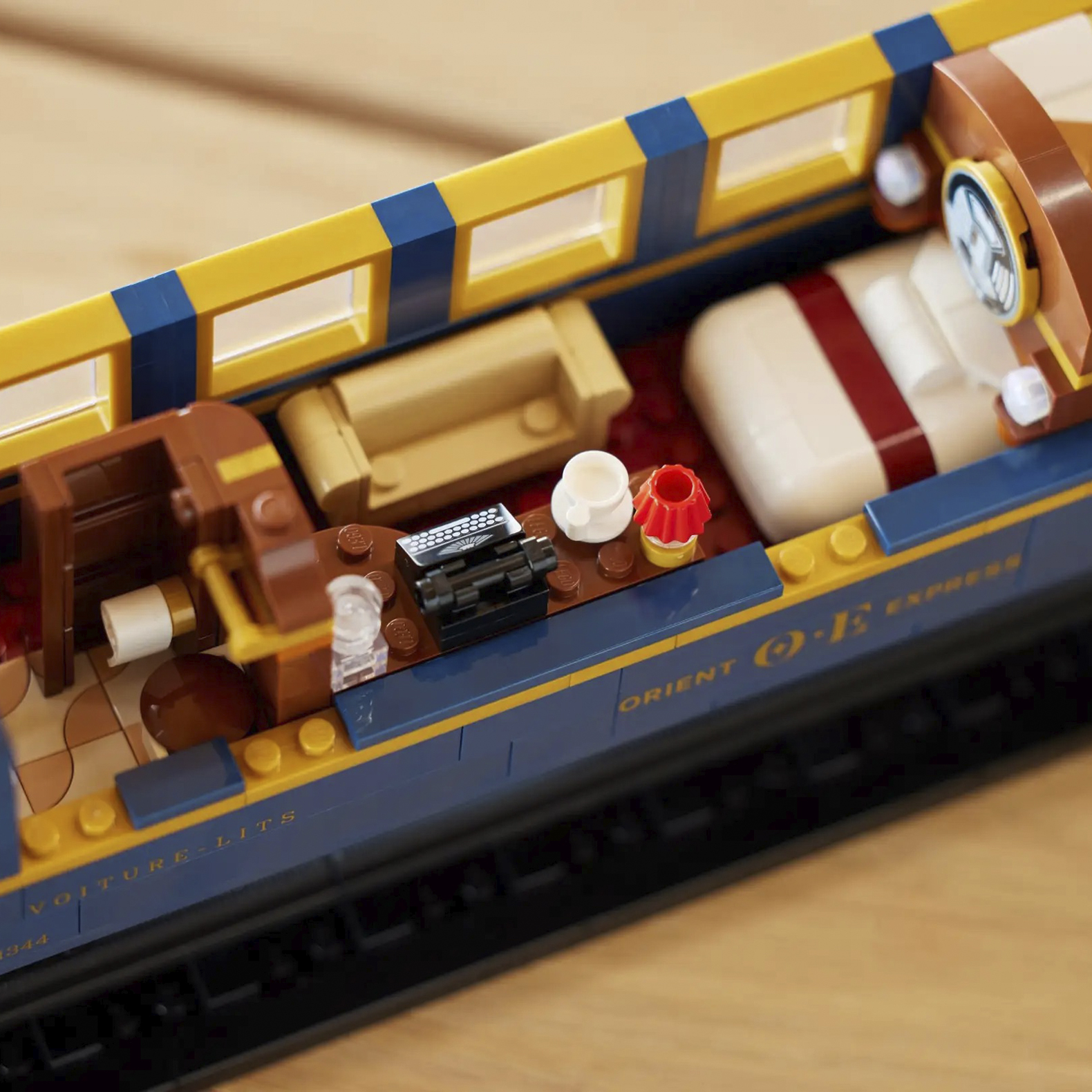 Конструктор поезд Восточный Экспресс 21344/62344 The Orient Express