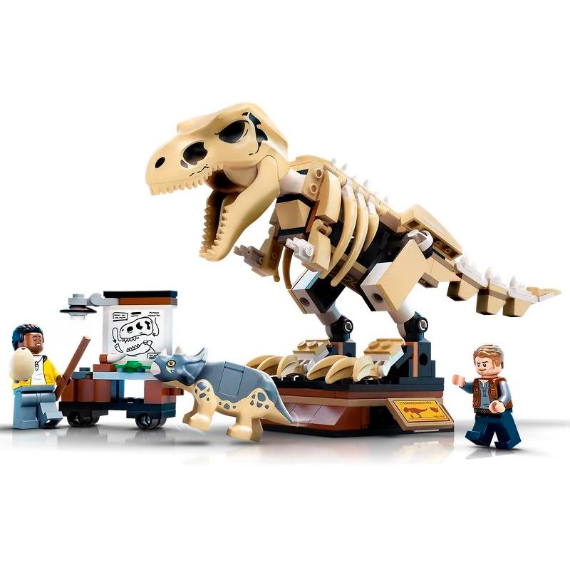 Конструктор аналог Lego Jurassic World 76940 Скелет тираннозавра на выставке