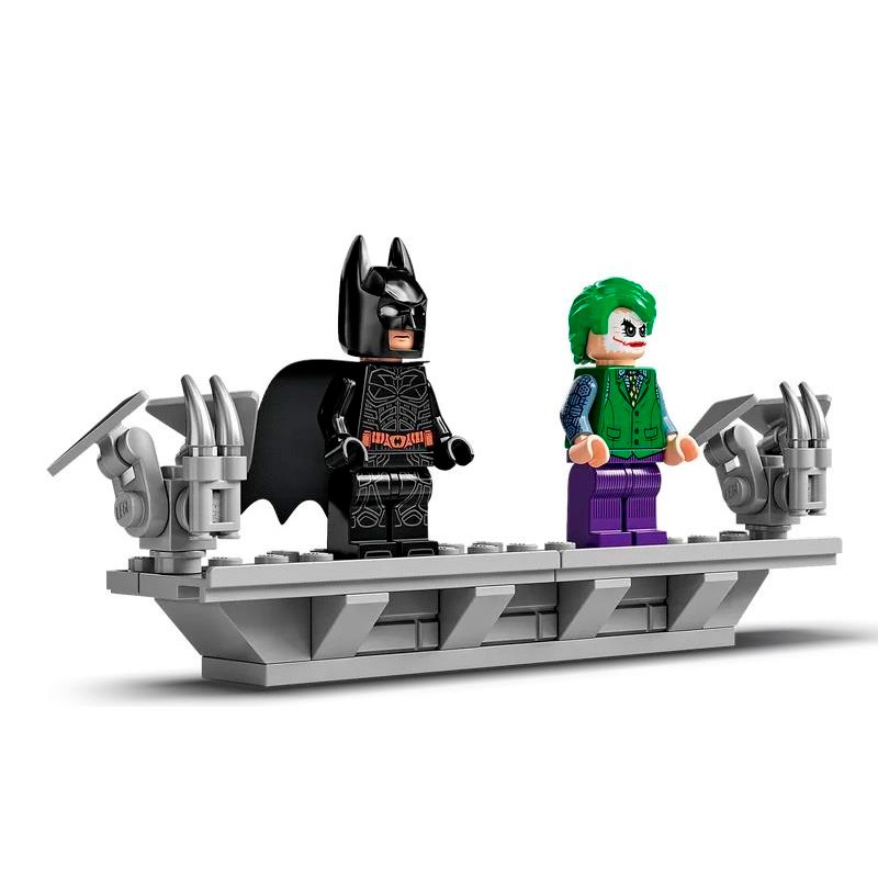 Конструктор аналог Lego Super Heroes 76023 Бэтмобиль Тумблер