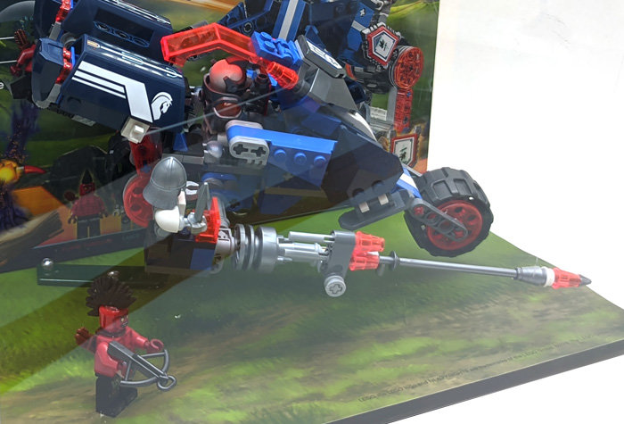 Промобокс LEGO Nexo Knights Ланс и его механический конь