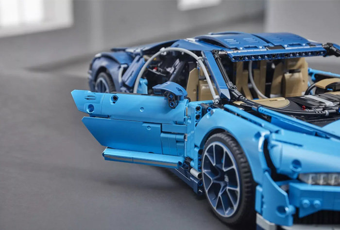 Конструктор Lion King (Lepin) аналог Lego 42083 Bugatti Chiron