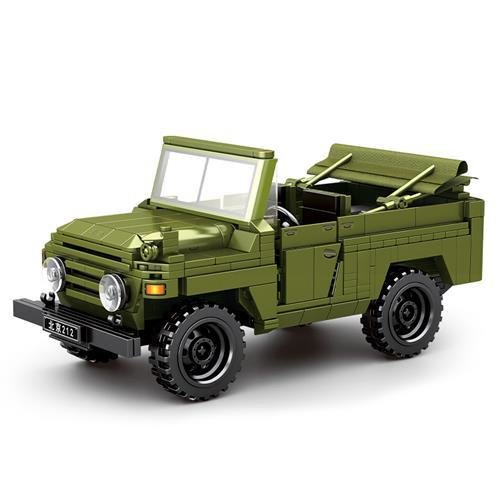 Конструктор Sembo Block Пекинский автомузей: Военный внедорожник BJ212