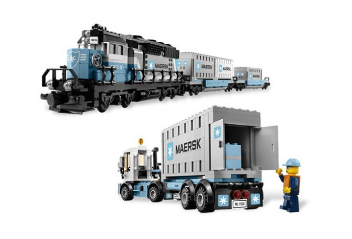 Конструктор Lion King (Lepin) аналог Lego 10219 Грузовой поезд Маерск