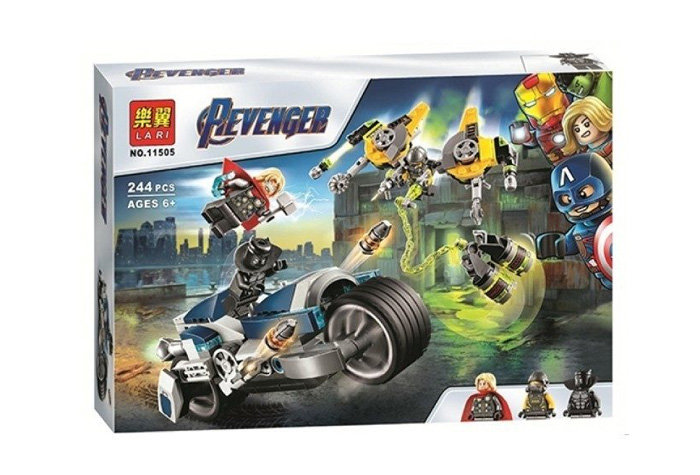 Конструктор LARI аналог Lego Marvel 76142 Мстители: Атака на спортбайке