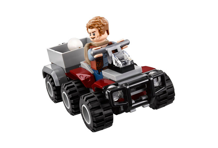 Конструктор LEGO Jurassic World Погоня за Блю на вертолёте