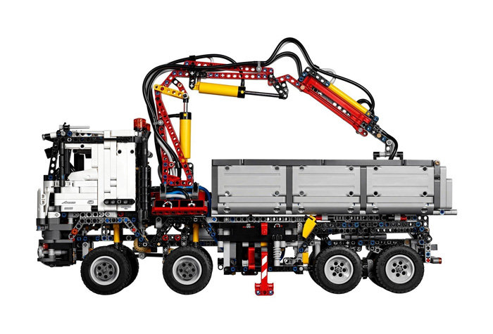 Конструктор Lion King (Lepin) аналог Lego 42043 Mercedes-Benz Arocs 3245