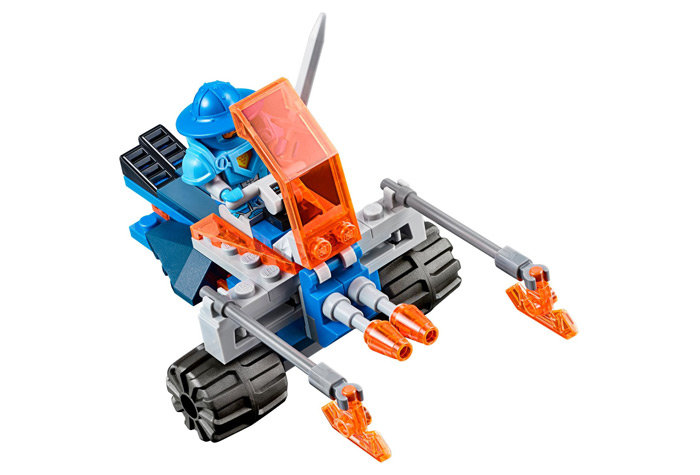 Конструктор LEGO Nexo Knights Королевский боевой бластер
